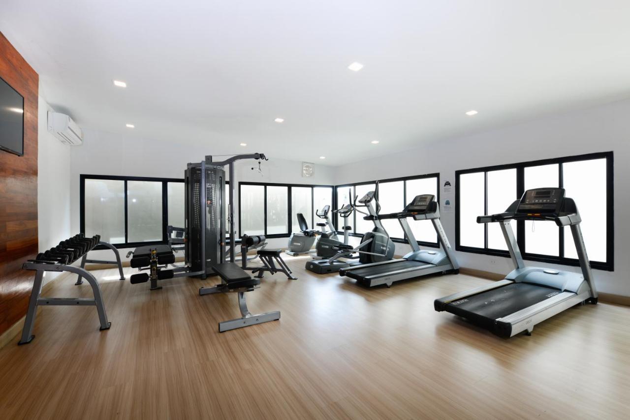 Ramada By Wyndham Bangkok Ten Ekamai Residences Dış mekan fotoğraf