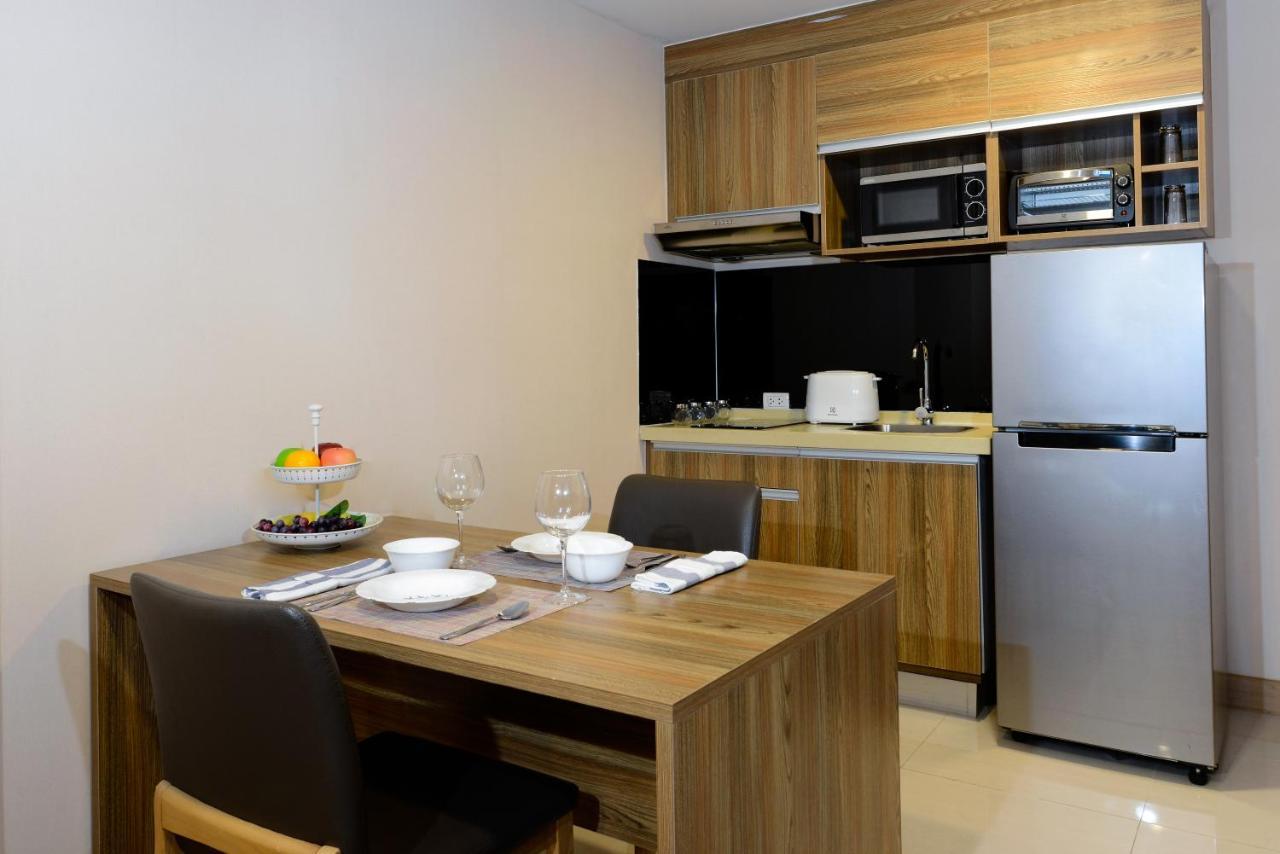 Ramada By Wyndham Bangkok Ten Ekamai Residences Dış mekan fotoğraf