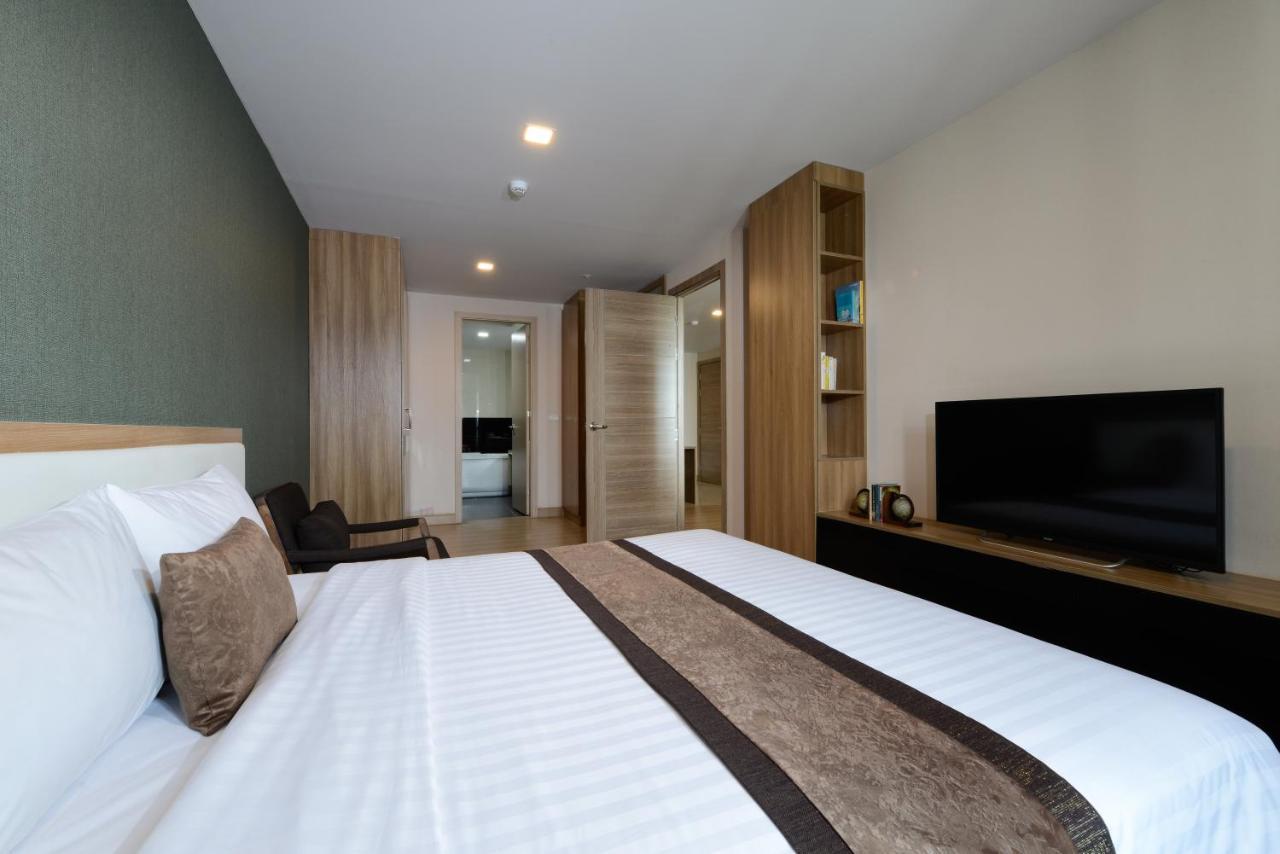 Ramada By Wyndham Bangkok Ten Ekamai Residences Dış mekan fotoğraf