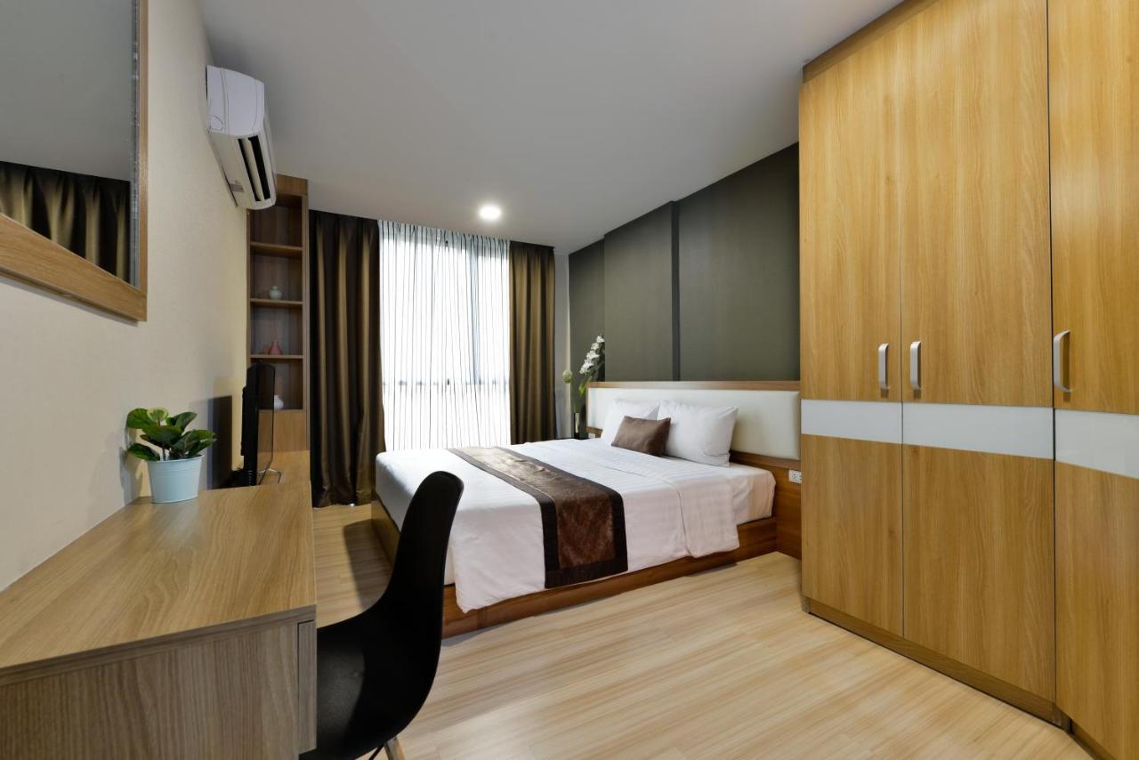Ramada By Wyndham Bangkok Ten Ekamai Residences Dış mekan fotoğraf