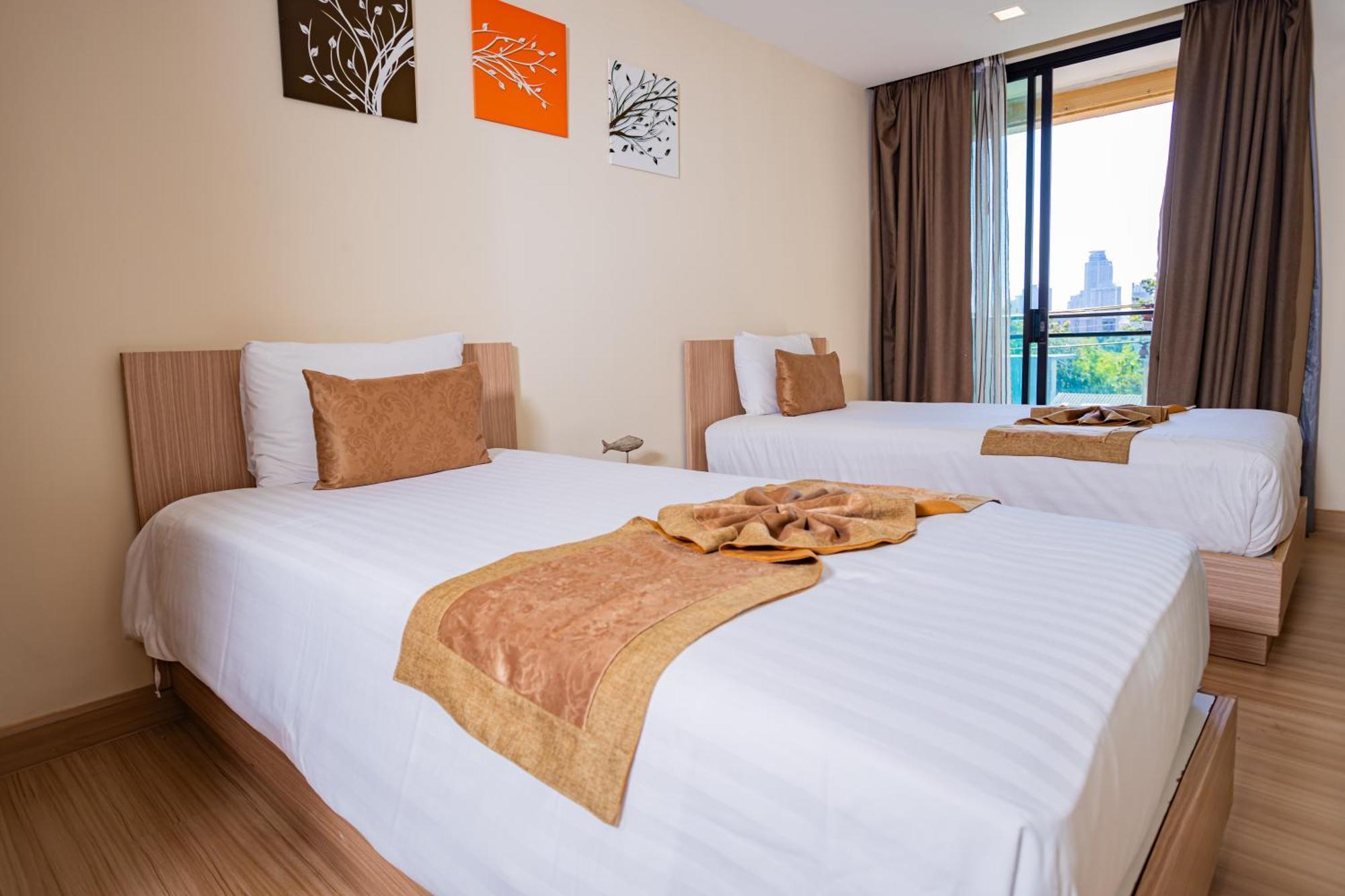 Ramada By Wyndham Bangkok Ten Ekamai Residences Dış mekan fotoğraf