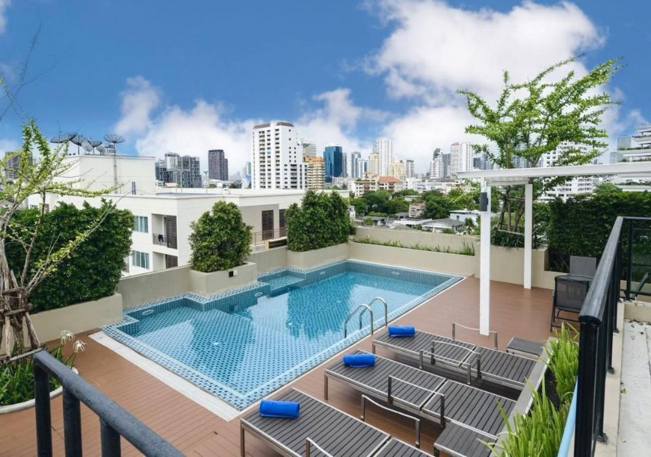 Ramada By Wyndham Bangkok Ten Ekamai Residences Dış mekan fotoğraf